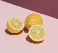 レモン一個と半分ずつが2個