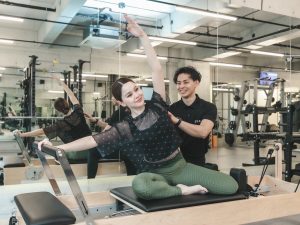 男性トレーナーによるピラティスパーソナル指導